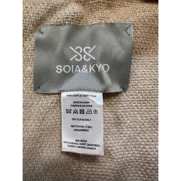 NWOT Soia & Kyo Neutral Colorblock Fringe Wrap Shawl – One Size PonchoStyle Cozy - Picture 7 of 7